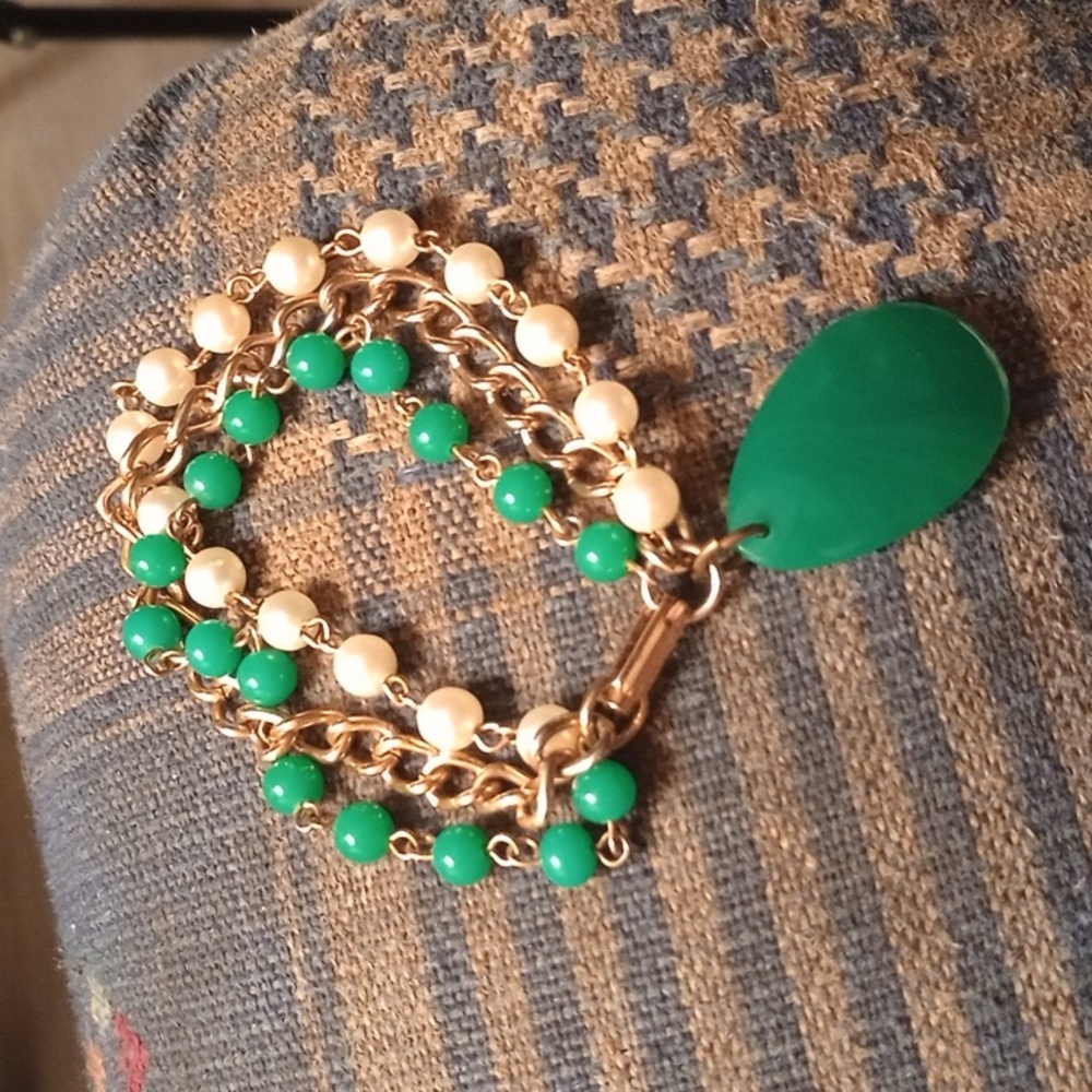 Women's bracelet